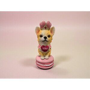 New BELLA LUX Valentines Chihuahua Princess On A Pink Macaron Figurine Decor
